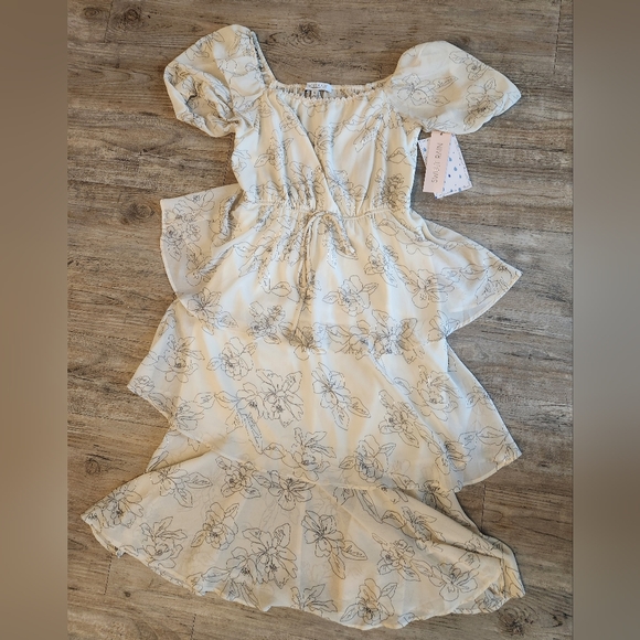 Sweet Rain Dresses & Skirts - Sweet Rain Floral Midi Dress — Cream with Gray Floral Print